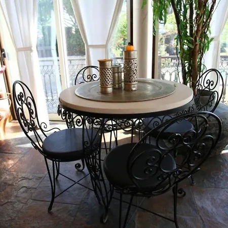 Villa Amazing Portuguese Heroine 6 Bedrooms Stunning Position *