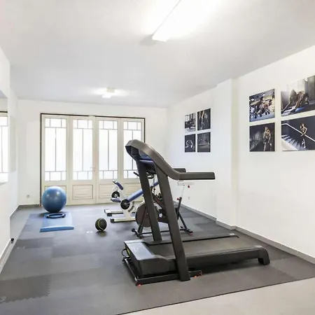 Amazing Portuguese Heroine 6 Bedrooms Stunning Position * Albufeira