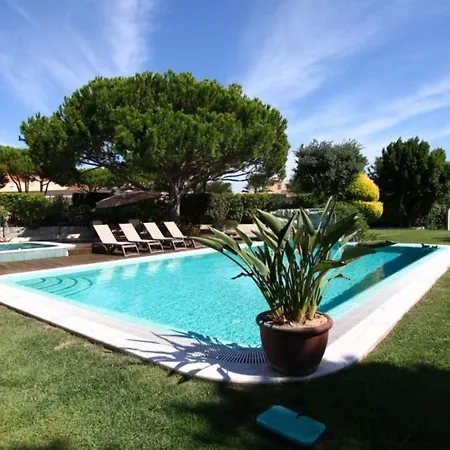 Cliffside Hero: Beachfront Portuguese Retreat Villa *