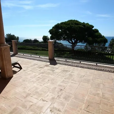 Villa Cliffside Hero: Beachfront Portuguese Retreat *