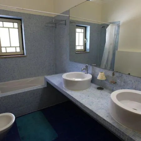 Amazing Portuguese Heroine 6 Bedrooms Stunning Position *