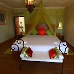 Amazing Portuguese Heroine 6 Bedrooms Stunning Position